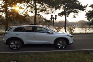 小鹏汽车宽度多少米