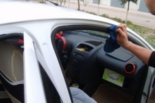 汽车换个雾灯多少钱 汽车换个雾灯多少钱