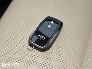 卡罗拉汽车钥匙多少钱