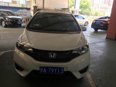 汽车换翼子板多少钱