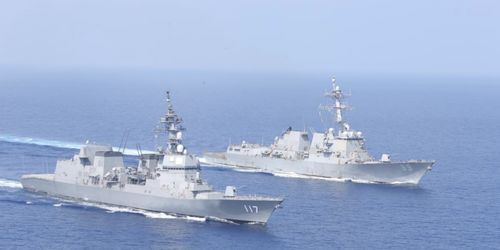 现场视频:解放军舰机多向抵近台岛 现场视频:解放军舰机多向抵近台岛