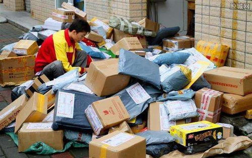 快递员因同一人连收100个包裹报警了 快递员因同一人连收100个包裹报警了
