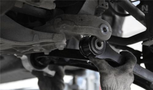 汽车下摆臂坏了多少钱
