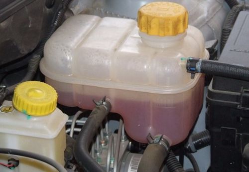 小汽车冷却液多少正常