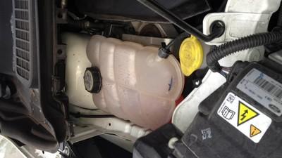 小汽车冷却液多少正常