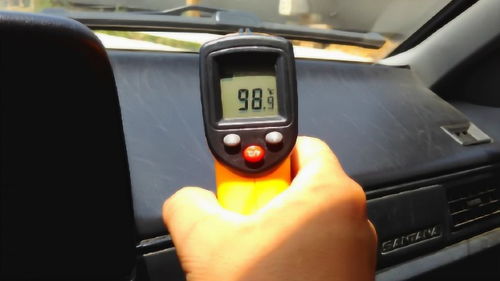 汽车内的温度是多少 汽车内的温度是多少