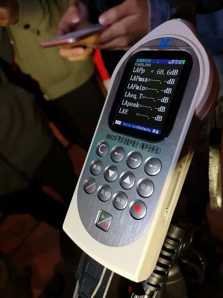 汽车噪音多少分贝