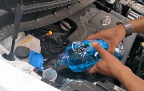 汽车玻璃水加多少