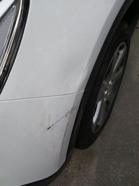 汽车刮蹭喷漆多少钱 汽车刮蹭喷漆多少钱