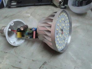 汽车节能灯输出电压多少