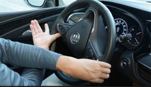 汽车打死方向盘多少度