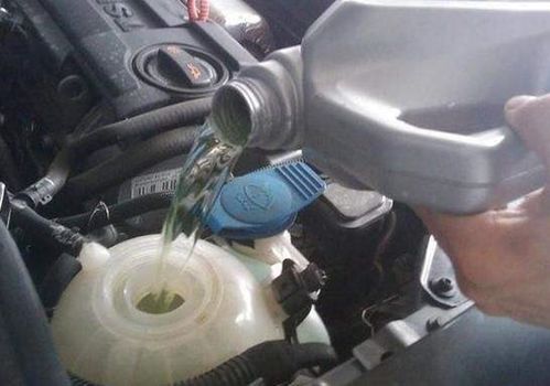 汽车冬天开多少水温好