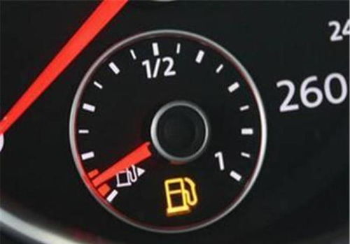 汽车油箱没油能跑多少