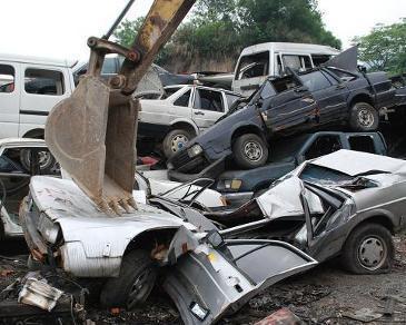 汽车坏了报废年限是多少 汽车坏了报废年限是多少