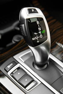 汽车行驶中挂多少档