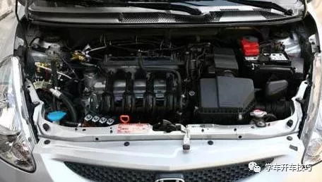 汽车出厂装多少油好