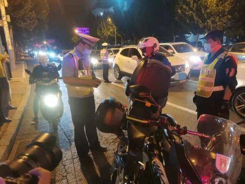 汽车噪音多少算污染大 汽车噪音多少算污染大