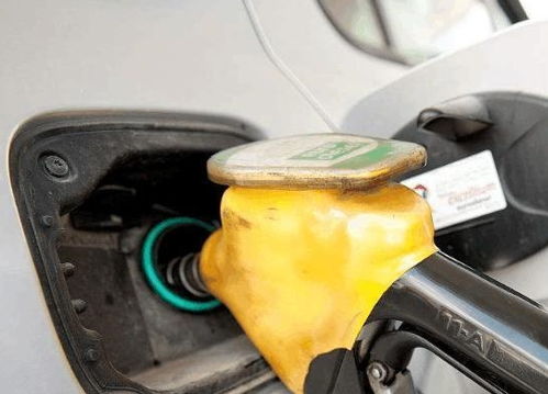 汽车油箱怎样看油多少