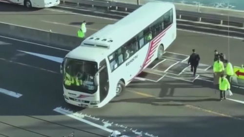 汽车多少距离转弯