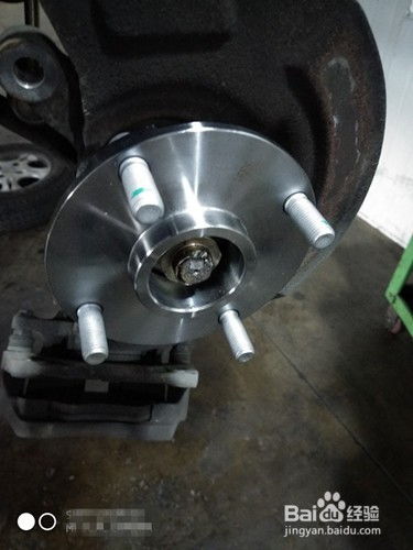 汽车换个轴承工钱多少