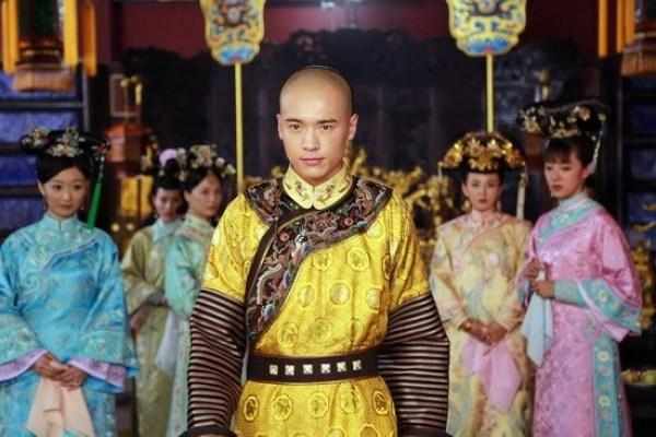 53岁“最帅康熙”考公上岸?本人回应