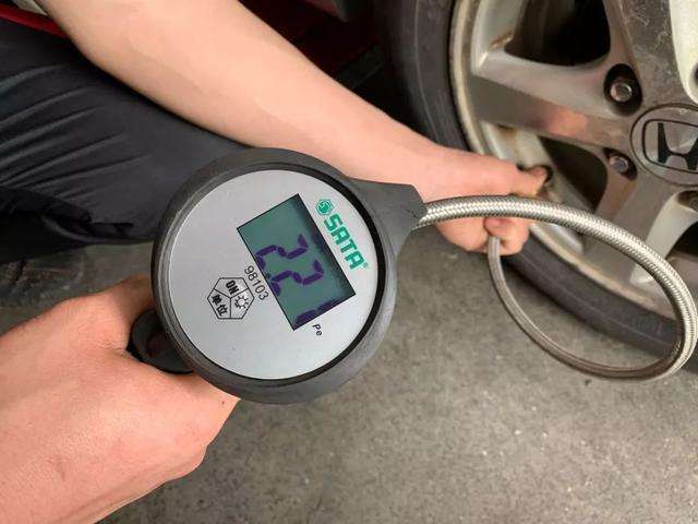 汽车胎压显示是多少