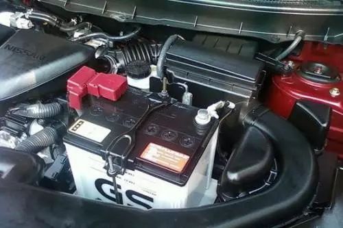 汽车电瓶冬天用多少电