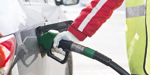 汽车后期油量多少合适 汽车后期油量多少合适