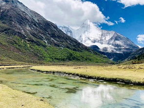 开远到稻城汽车多少钱 开远到稻城汽车多少钱