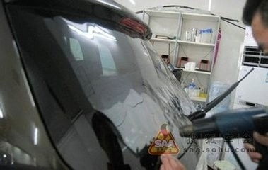 汽车尾灯贴膜多少钱