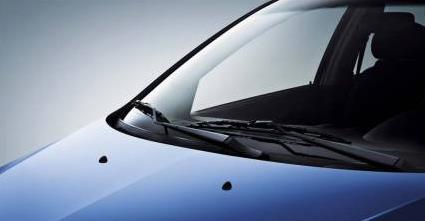 汽车的前挡风玻璃多少钱