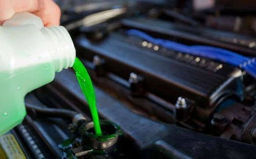 普通汽车水箱加多少水 普通汽车水箱加多少水