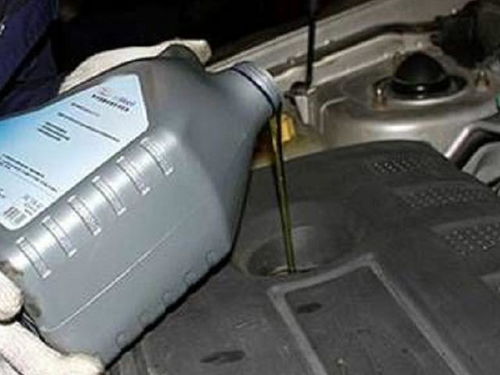 汽车漏油换配件多少钱