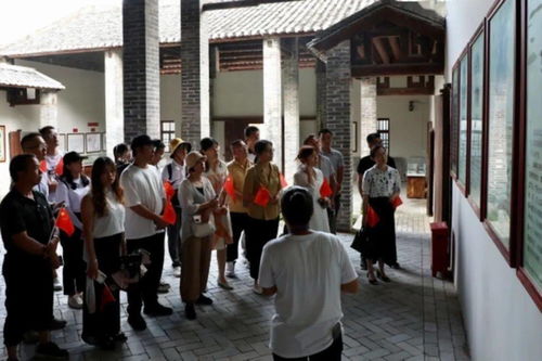 金价大跌 有门店火爆到限购 金价大跌 有门店火爆到限购