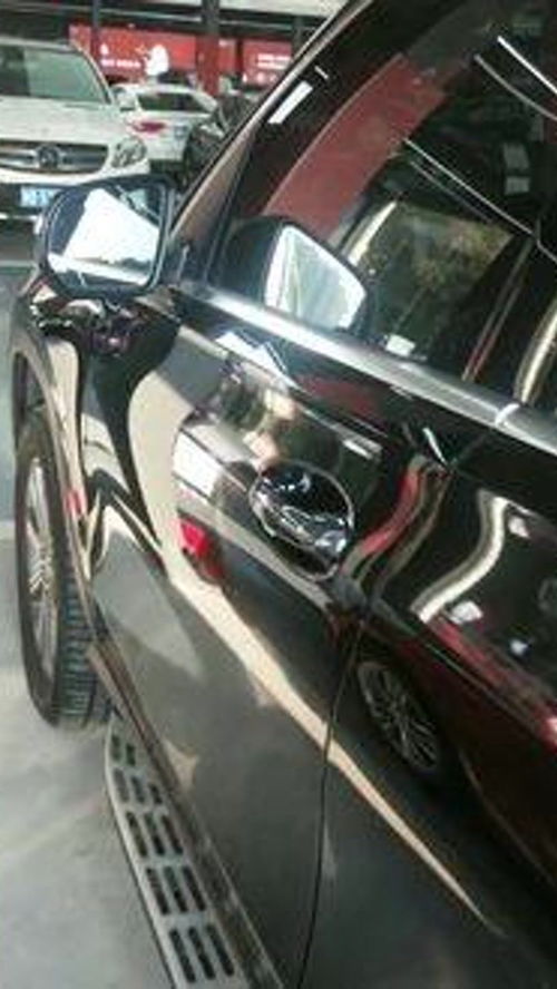 汽车漆面贴膜多少钱