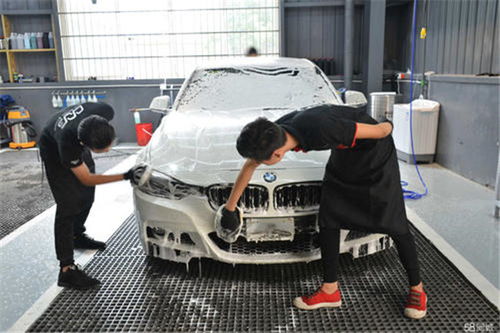 开一个汽车美容店要多少钱