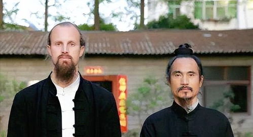 美国小伙武当山习武15年金发变黑发 美国小伙武当山习武15年金发变黑发