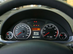 汽车首次保养多少公里 汽车首次保养多少公里