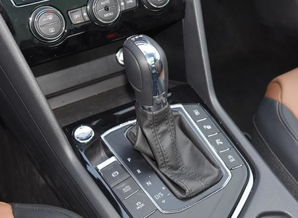 汽车3挡开多少公里合适