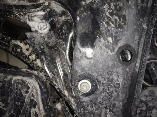 汽车刮石头多少钱