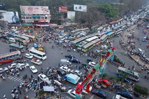 汽车在市区开多少公里