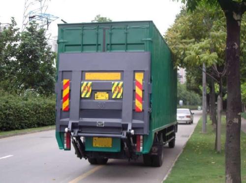 沅江汽车尾板报价多少 沅江汽车尾板报价多少