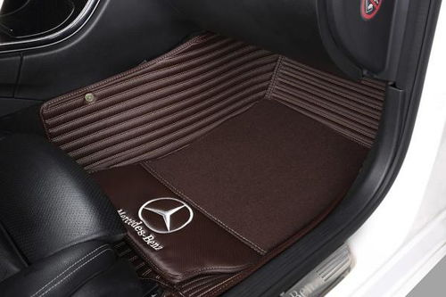 汽车脚垫全包多少钱