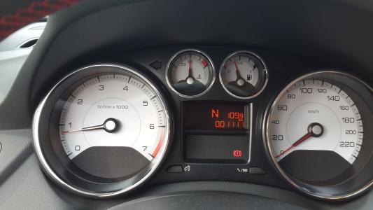 汽车水温多少度开锅