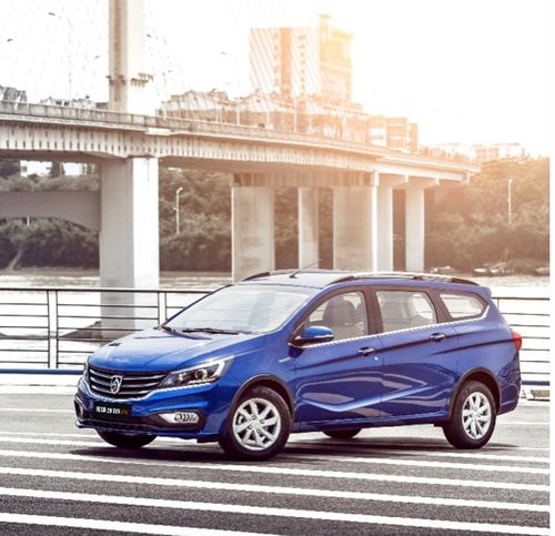 汽车每小时消耗多少油钱