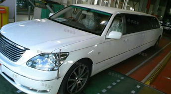 加长汽车多少人