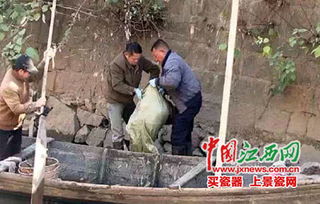 男子掐死12岁女儿后将尸体扔水库 男子掐死12岁女儿后将尸体扔水库