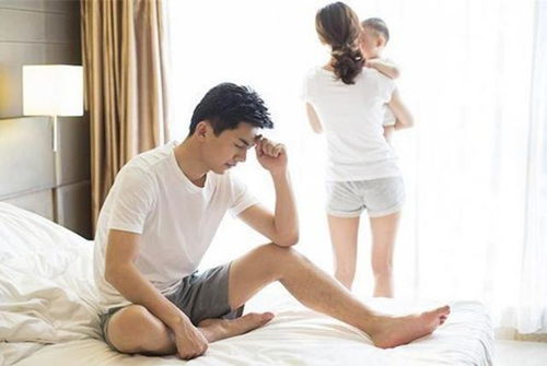男子全职带娃患产后抑郁 现已离婚