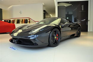 男子攒钱10年买法拉利提车1小时自燃