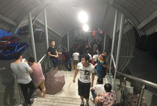 深圳地铁已被暴雨攻占 深圳地铁已被暴雨攻占